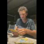 UZNEMIRUJUĆE SCENE! Zvezdan iz sve snage uhvatio Anđelu za vrat i DAVIO JE, VANREDNO STANJE u Zadruzi!