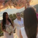 “PRVA SVADBA GDE SE TETOVIRAJU I MLADENCI I GOSTI” Karić insistirao da mu iscrtaju PIŠTOLJ, a starleta uradila tetovažu sa porukom za Matoru (FOTO)