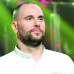 Janjus diskvalifikovan !?Uros ga polio sokom i uhvatio ga za guzu zatim mu Janjus opalio samar !?