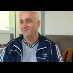 Djevojka iz Republike Srpske pucala iz kalasnikova za srpski bozic i derala se Kosovo je Srbija Republika srpska je drzava