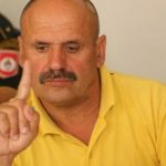 (VIDEO) “Sve ćemo ih pobiti buraz opet” – Baka Prase gnusno komentarisao Srebrenicu, traži se zabrana ulaska u BiH
